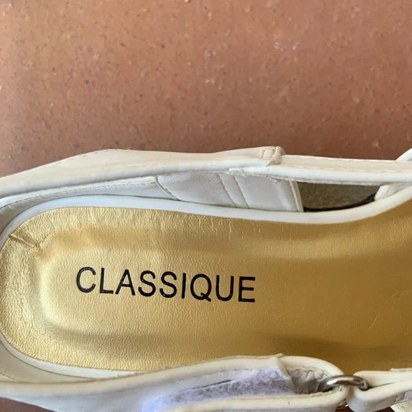 Classique White Vegan Leather Sandals - Picture 6 of 9